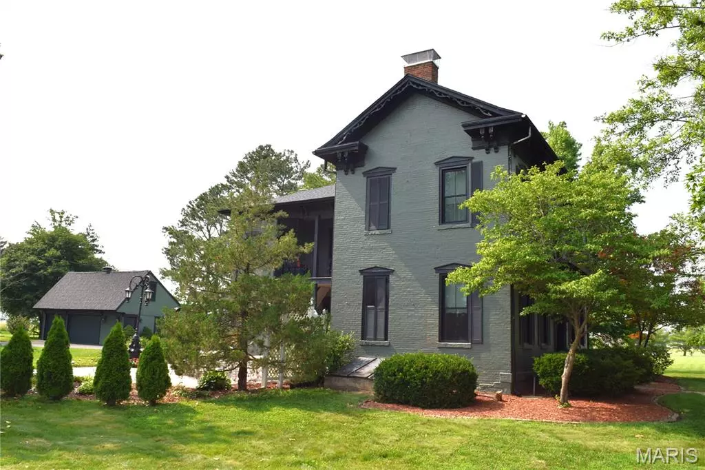 Freeburg, IL 62243,4949 State Route 13