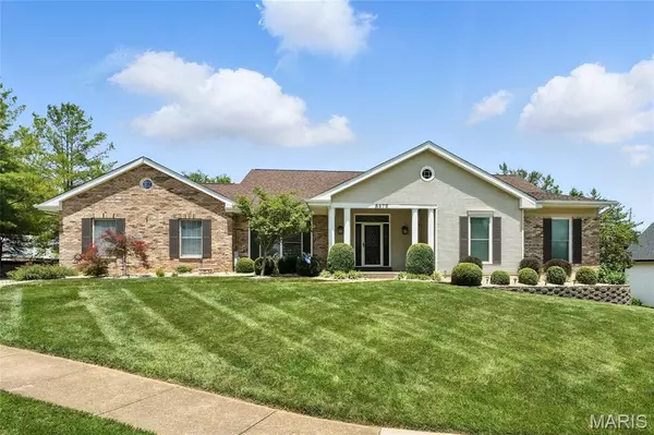 5872 Hightower DR, St Louis, MO 63128
