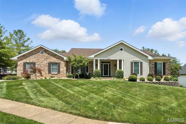 5872 Hightower DR, St Louis, MO 63128