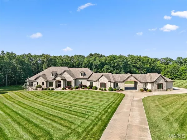 32 Taylors WAY, Foristell, MO 63348