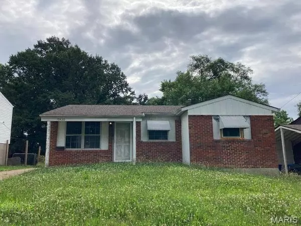 10430 Castle DR, St Louis, MO 63136