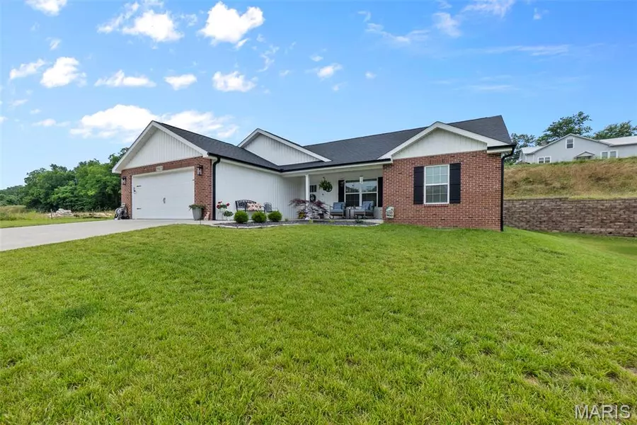 967 Rifle DR, Cape Girardeau, MO 63701