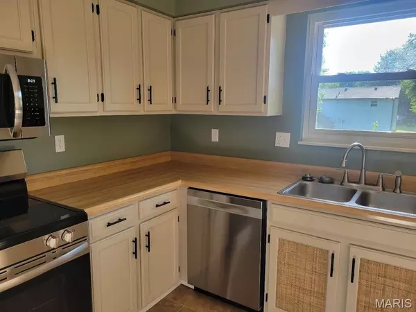 Troy, IL 62294,505 Lindenwood DR