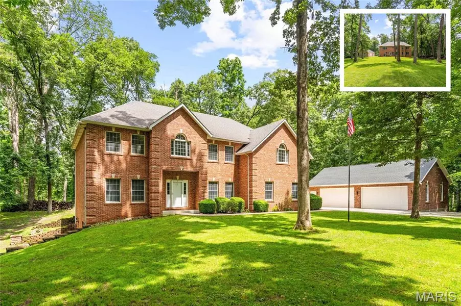 10 Algonquin DR, Millstadt, IL 62260