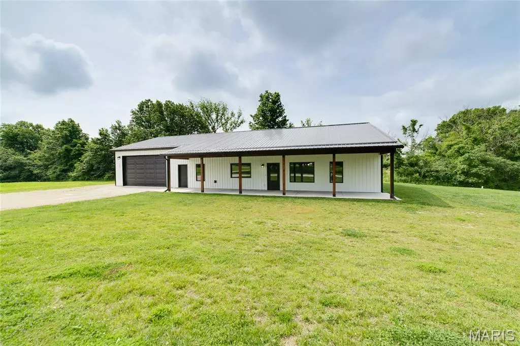 Winfield, MO 63389,706 Highway Y