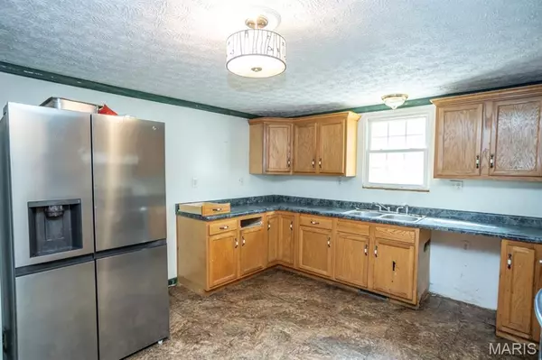 Dixon, MO 65459,13209 Hassler DR