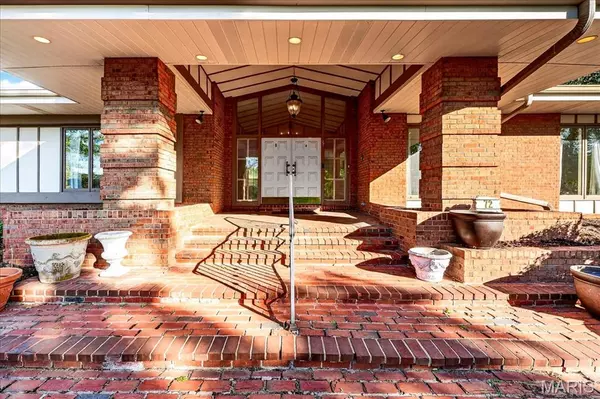 Ballwin, MO 63011,72 Meadowbrook Country Club Estates