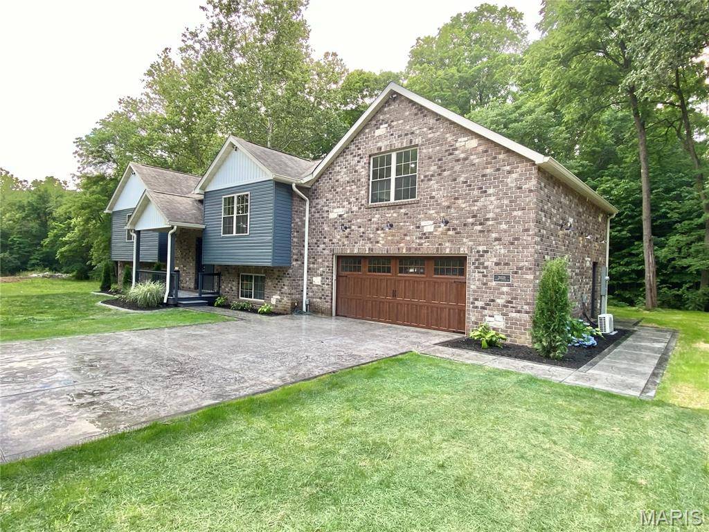 26339 Jersey Landing RD, Godfrey, IL 62035