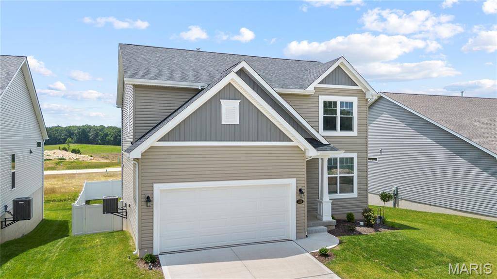 359 Valley Bluff DR, Wentzville, MO 63385