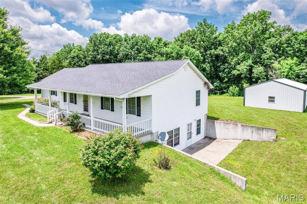 4183 County Road 216, Fulton, MO 65251