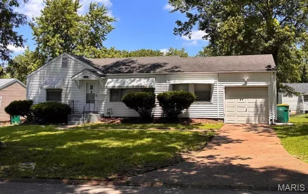 1239 Roxton DR, Riverview, MO 63137