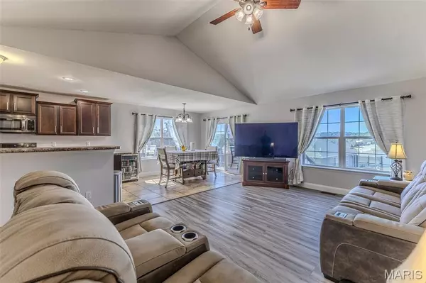 St Robert, MO 65584,105 Greythorn CT