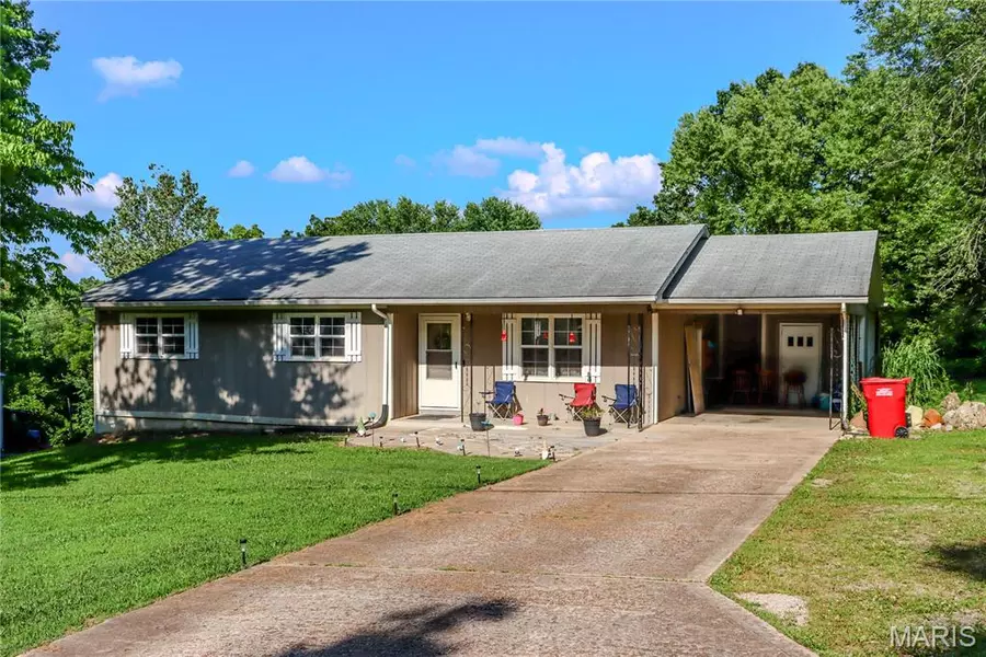 205 S Old Brumley RD, Crocker, MO 65452