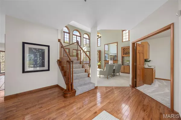 Chesterfield, MO 63017,1110 Nooning Tree DR