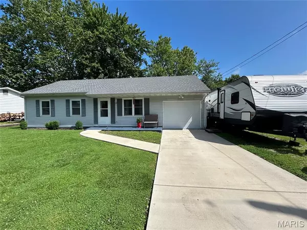 Brighton, IL 62012,216 Cindy ST