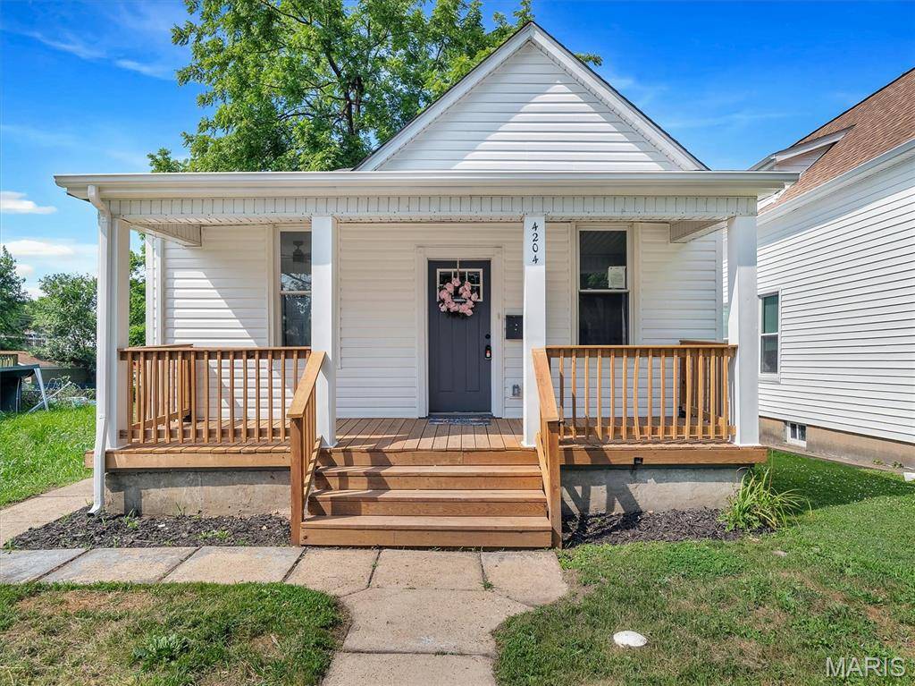 4204 Osceola ST, St Louis, MO 63116