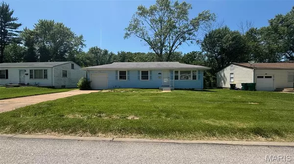 9749 Calumet DR, St Louis, MO 63137