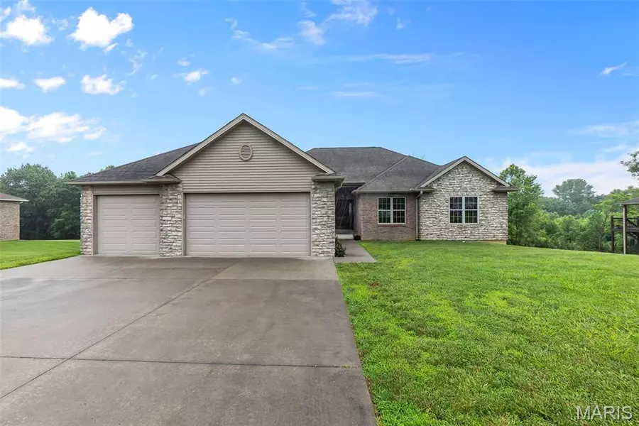 226 Indian Springs DR, Jackson, MO 63755