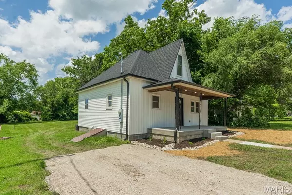 Lebanon, MO 65536,547 W Hayes ST