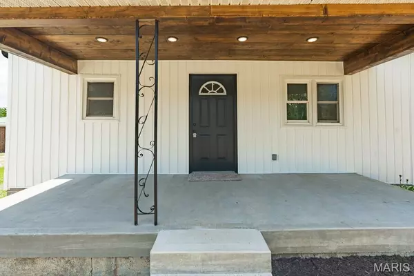 Lebanon, MO 65536,547 W Hayes ST