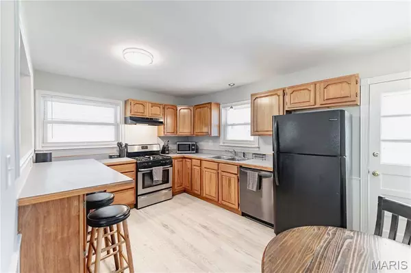 Eureka, MO 63025,211 Weber DR