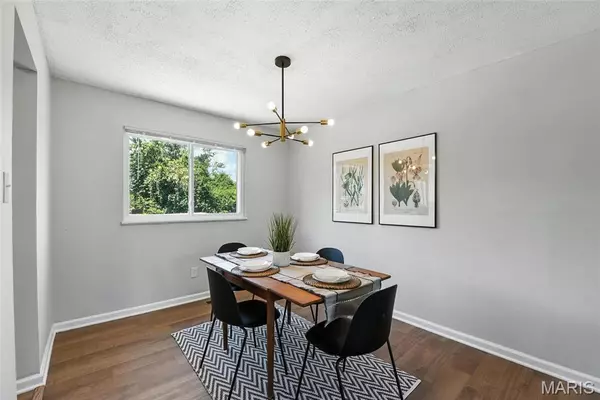 Florissant, MO 63031,2390 Wharton CT