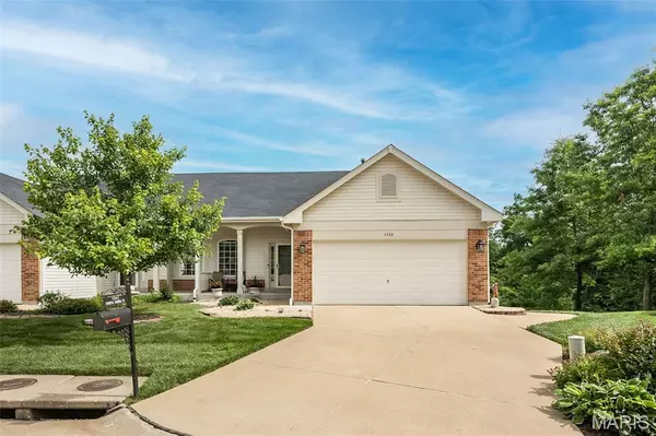 Unincorporated, MO 63129,7202 Geneva Manor CT