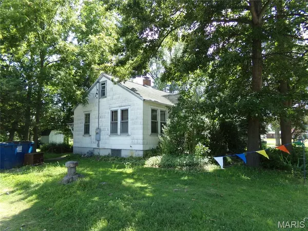 Percy, IL 62272,807 E Pine ST