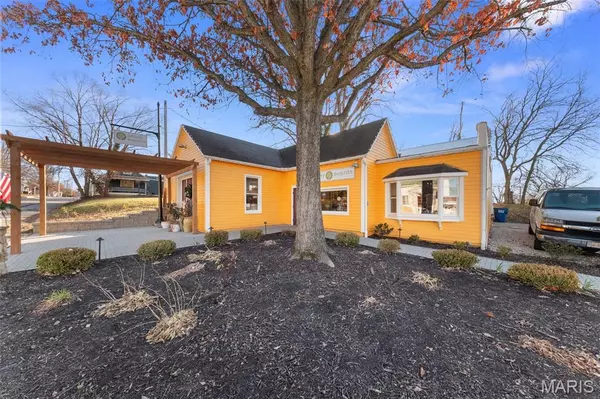 Augusta, MO 63332,5558 Walnut ST