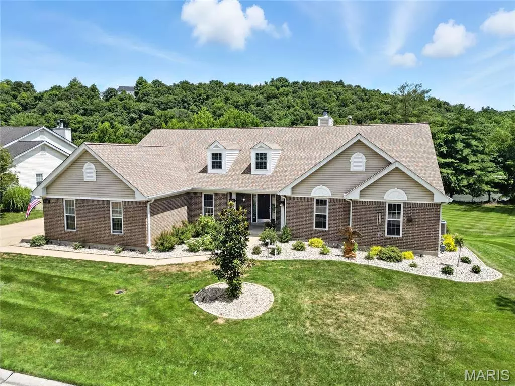 Ballwin, MO 63021,918 Forest Lake CT