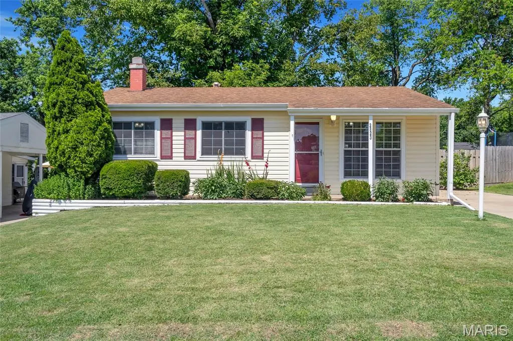 Maryland Heights, MO 63043,2823 Laurel View LN