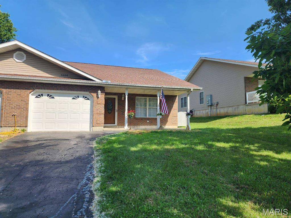 1604 Napoleon DR, Bonne Terre, MO 63628