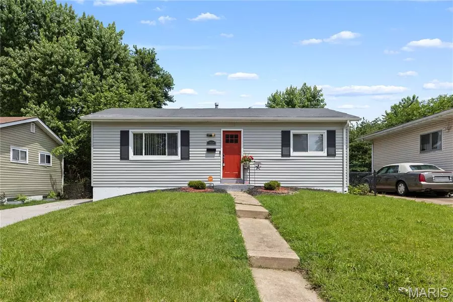 10504 Duke DR, St Louis, MO 63136