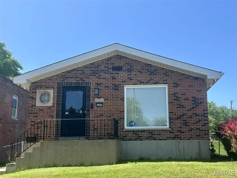 6909 Michigan AVE, St Louis, MO 63111