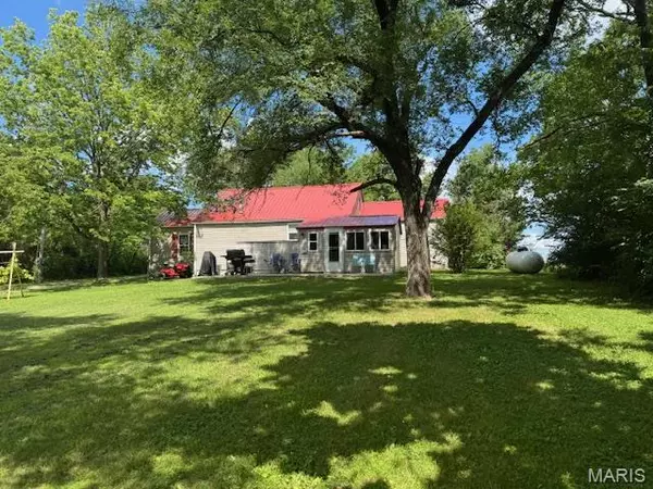 Cuba, MO 65453,1678 N Hobbyhut RD