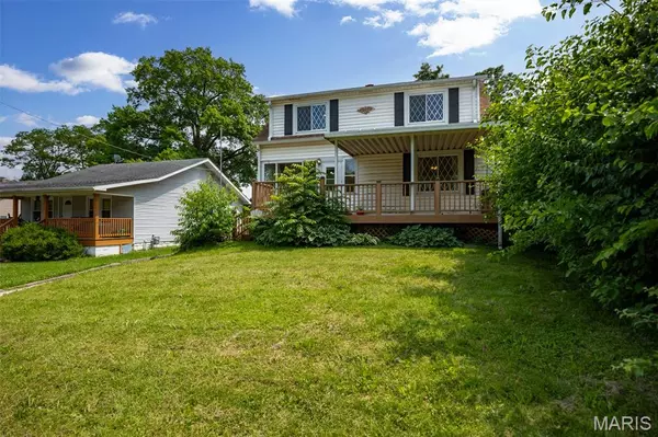 Alton, IL 62002,3513 Coronado DR