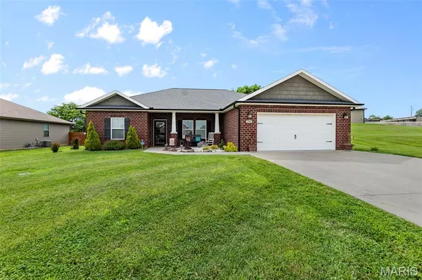 351 Sassenach DR, Jackson, MO 63755