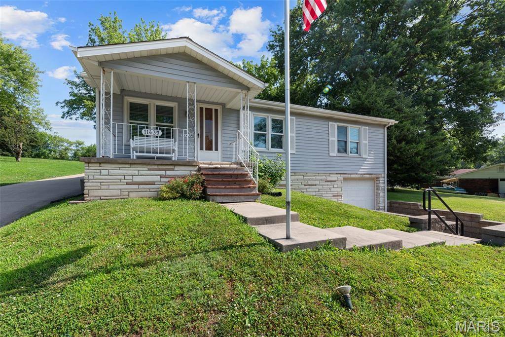 11439 Essex AVE, Maryland Heights, MO 63043