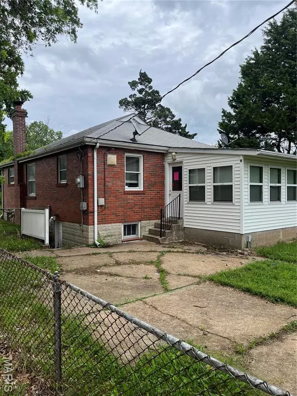 St Louis, MO 63136,2628 Avie DR