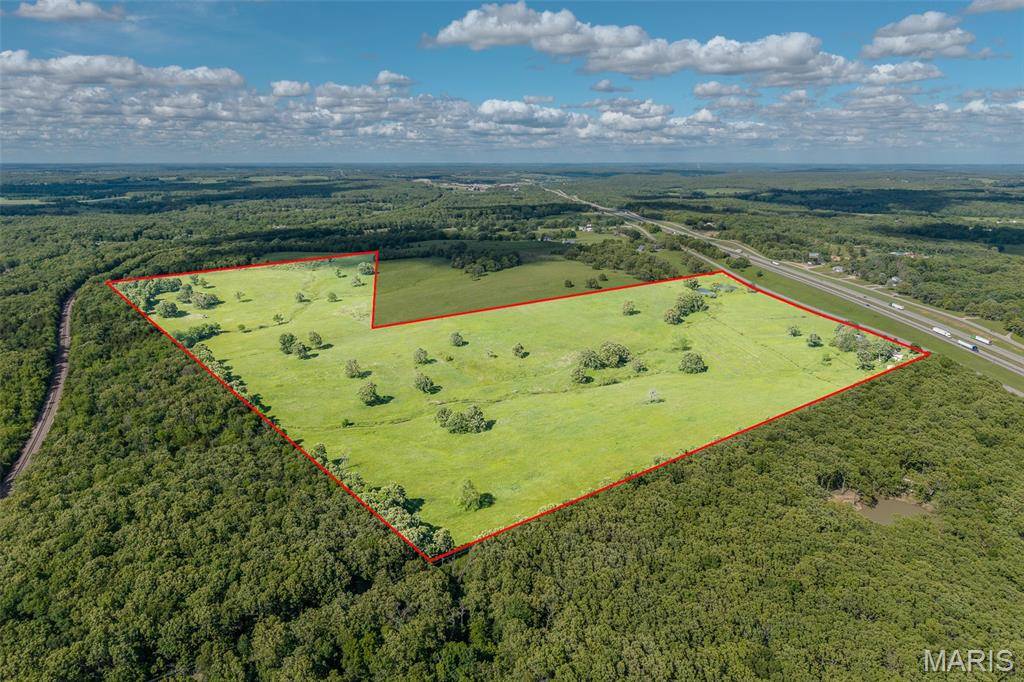 22781 Route 66, Lebanon, MO 65536