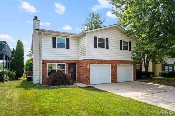 48 Clinton Hill DR, Swansea, IL 62226