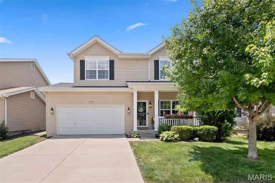 1104 Centre Lake DR, St Peters, MO 63376