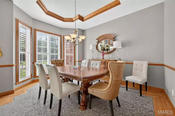 St Louis, MO 63129,7422 Stream Valley CT
