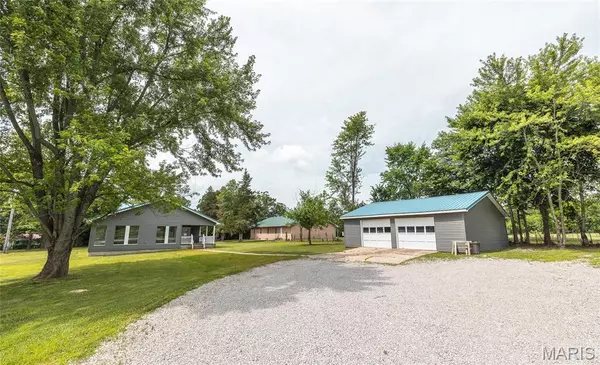 26789 Apple ST, Richland, MO 65556