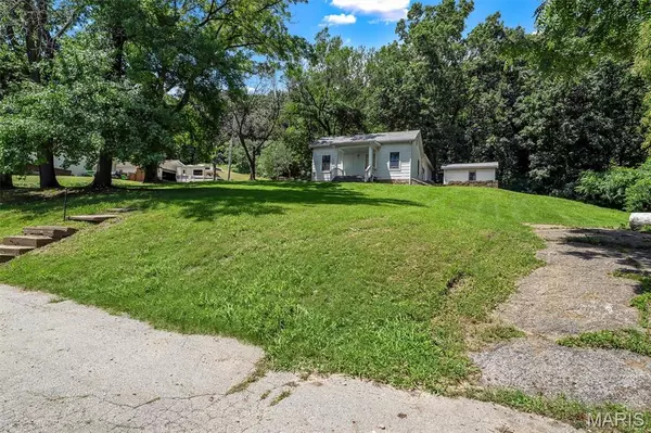 Clarksville, MO 63336,413 Luke ST