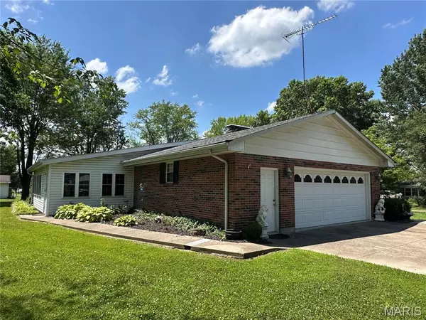 Gerald, MO 63037,106 E Merk ST