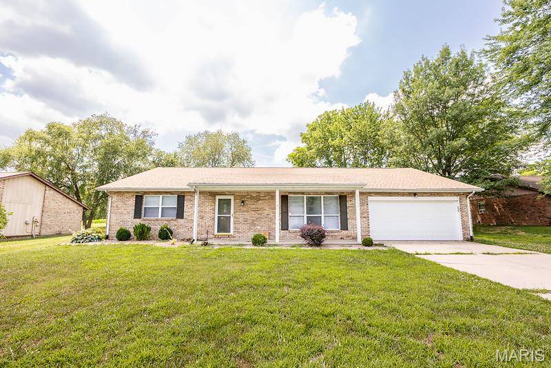 2313 College, Belleville, IL 62221