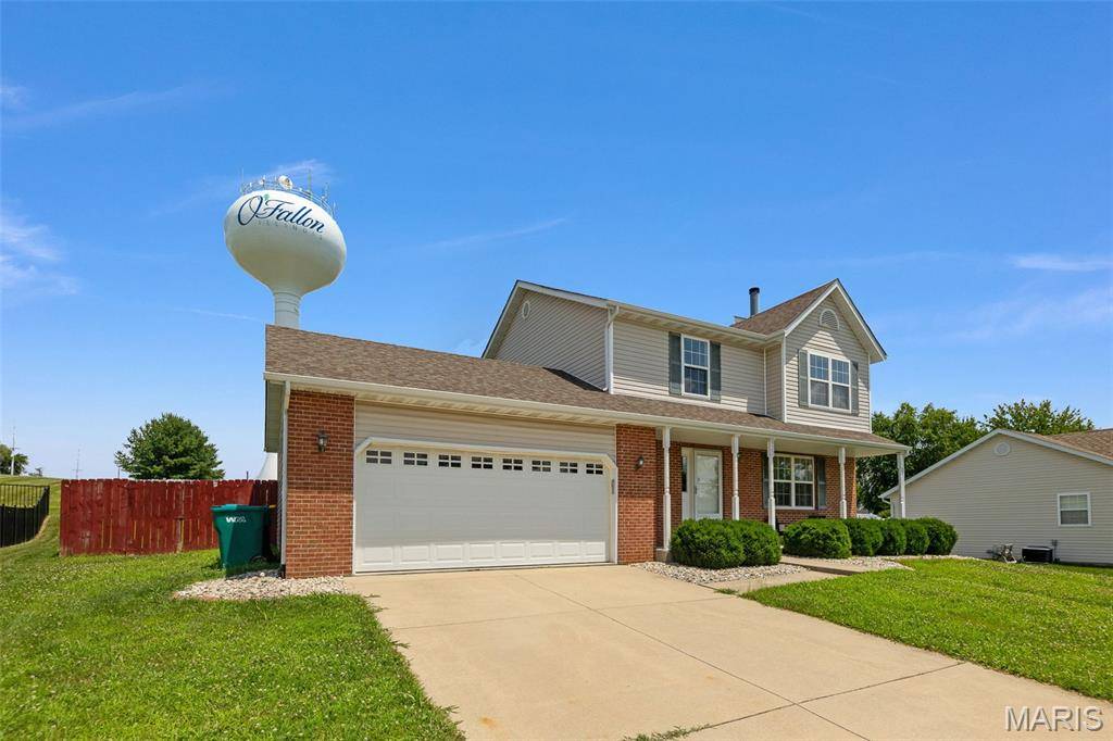 922 Benjamin DR, O'fallon, IL 62269