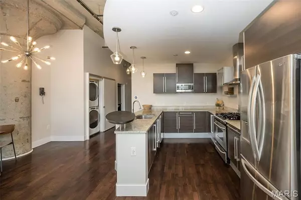 St Louis, MO 63108,4100 Forest Park AVE #423