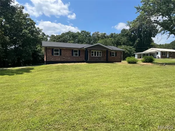 10371 Strange Rd, Potosi, MO 63664